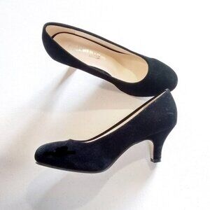 NWOT! Sexy! Black Low Heeled Pumps ~ Micro Suede ~ Work Casual ~ App Size 7.5